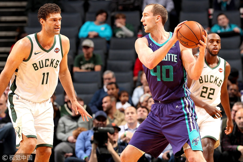 开云平台-关于C罗与50激战雄鹿分钟，大比分获胜胜负难料！，东契奇焦点对战再创辉煌时刻的信息-开云平台